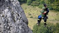 Vulin na pokaznoj vežbi spasavanja na planini Stol: Vatrogasci se prvi put obučavaju da deluju iz helikoptera