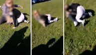 Užasan snimak tuče devojčica u Sopotu: Valjaju se na travi raščupane kose, druga deca navijaju i psuju