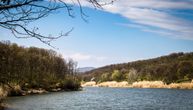 Opasna voda u jezeru u Šumaricama: Bakterije u njoj mogu da ugroze živi svet u njemu i ljude