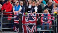 Neverovatne slike iz Londona: Hiljade ljudi čeka u redu da oda poštu britanskoj kraljici
