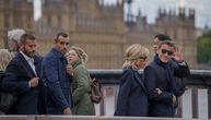 Makron došao na sahranu kraljice, pa "inkognito" prošetao Londonom: Građani oduševljeni