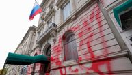 Fasada ruskog konzulata u Njujorku išarana crvenom bojom: "Cilj je da izrazimo naša osećanja prema Putinu"