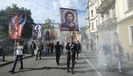 Počela Litija za spas Srbije: Građani nose ikone, crkvene barjake i transparent "Kosovo je Srbija"