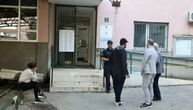 Žena preminula na glasanju u Sarajevu: Biračko mesto trenutno zatvoreno
