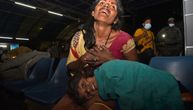 Traktor sa prikolicom punom ljudi pao u jezero u Indiji: Poginulo 26 osoba