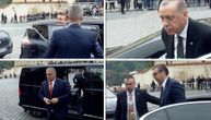 Vučić u "bmw"-u, Makron u "renou": Evo u kojim vozilima su evropski lideri došli na samit u Pragu
