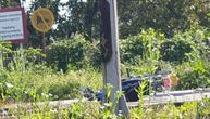 Motociklistu udario voz na pružnom prelazu u Čačku: Povređeni muškarac hitno prebačen u Opštu bolnicu
