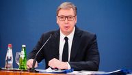 Vučić: Polaganje cveta stradalnicima u Jasenovcu zovu orgijanjem