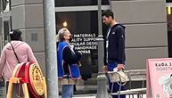 Exclusive: Djokovic stopped on the street by a special magazine vendor, his gesture is admirable