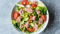 Recept za tuna-salatu: Uz samo jednu namirnicu više možete je služiti i kao ručak