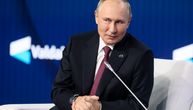 Da li Putinove ruke kriju trag o njegovom zdravlju? Komandant tvrdi da su vidljivi ovi znakovi