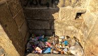 O dva spomenika u Vranju ispredaju se ljubavne legende: Jedan je postao kanta za smeće, drugi zid za grafite
