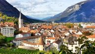 Najstariji grad u Švajcarskoj: Hur je često u senci Davosa i Sent Morica