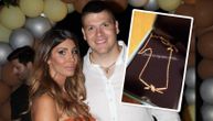 Sloba Radanović iznenadio trudnu Jelenu: Pevač iskeširao 4.000 € za ogrlicu sa brilijantima
