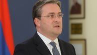 Ministar Selaković položio venac kod spomenika deci stradaloj u NATO agresiji