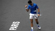 Drama pred finale u Parizu: Novaku je nešto palo na nogu, navijači u strahu da nije povređen