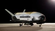 Misteriozni svemirski avion X-37B vratio se na Zemlju nakon više od dve godine u orbiti