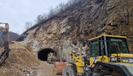 Ponovo uspostavljen saobraćaj ka Crnoj Gori: Putari uklonili više od 200 kubika stena