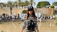 Severina objavila "vrele" fotke iz Jordana: Pevačica se namazala blatom, pa pozirala u bikiniju
