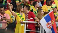 Moraćemo da vas razočaramo: Fotografija vatrenog poljupca Brazilke i Srbina nije iz Katara