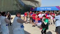 Srpskim navijačima svirali Kaćušu i Kaljinku “na uvce” pred meč sa Kamerunom