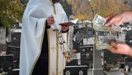 "I kad odete u pekaru, platite hleb": Pravoslavni sveštenik držao opelo katoliku, ali za doplatu od 3.000