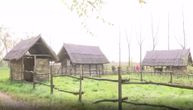 Na mestu nekadašnje deponije niklo neolitsko naselje: Ribolovci kod Ratkova izgradili pravo mesto za uživanje