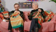 Bjorn Ulvaeus iz grupe ABBA i Ian Mekelen u prazničnom videu: Okušali se u pletenju