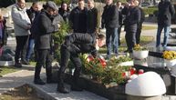 Porodica obeležila drugu godišnjicu smrti Džeja Ramadanovskog: Potresne scene na groblju