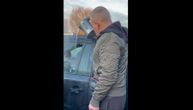 Mislio da je otkrio genijalan način kako da odmrzne prozore na svojim kolima, a onda napravio veliku štetu