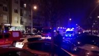Nekoliko osoba, među njima i deca, prevezeno u bolnicu zbog požara na Voždovcu