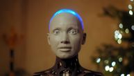 Najnapredniji humanoidni robot na svetu priznaje da je "umara da pokazuje ljudima šta može da uradi"