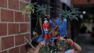 "Super Brka" u borbi protiv zlikovaca: Nova lutka za decu s likom Nikolasa Madura