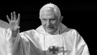 Preminuo papa Benedikt XVI