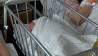 Prvog dana nove godine u porodilištu u Kosovskoj Mitrovici rođene su 4 bebe: Na svet najpre došao Andrej