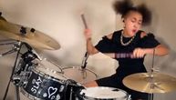 Devojčica od 12 godina "pokidala" na bubnjevima hit grupe Bloc Party