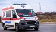 Teško povređena žena u Železniku: Oborena dok je prelazila ulicu
