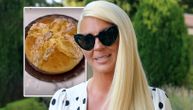 Jelena Karleuša se pohvalila česnicom: Pevačica pokazala kakva je domaćica, a ovo je mnoge obradovalo