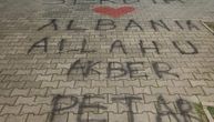 Oskrnavljena crkva u Kragujevcu: Vandali ispisali "Alahu akber" i "Kosovo je Srbija"