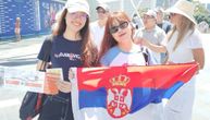 Kineskinje sa zastavama Srbije došle na Australijan Open, evo šta kažu o Novaku Đokoviću