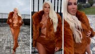 Vrela Karleuša u bundi, a ispod samo svilena haljina: Jelena pozama podigla temperaturu u hladnom Beogradu