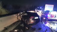 Jeziva nesreća kod Smedereva: Zakucao se u betonsku ogradu, na mestu ostao mrtav