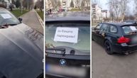 "Ja bahato parkiram": Ostavio auto nasred parka, porukom isprovocirao prolaznike