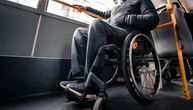 "Bagra puštena sa lanca": Pančevcu sa invaliditetom niko ne ustupa mesto u prevozu, ogorčen poslao poruku