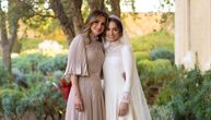 Udala se ćerka kraljice Ranije: U prvom planu mlada i njena bajkovita venčanica modne kuće "Dior"