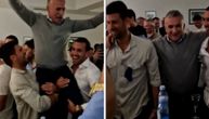 Prizor za pamćenje kod Đokovića: Novak podigao oca uvis, on raširio ruke pa zapevao Prijin hit