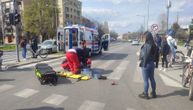 Uznemirujuć prizor u Novom Sadu: Biciklista oboren na pešačkom prelazu i teško povređen