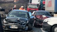 Još jedan udes kod Požege: Sudarili se auto i kamion, lekari se jedva probili do mesta nezgode