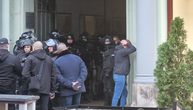 Žestoka tuča navijača pre meča Vojvodina - Partizan: Pogledajte prve fotke haosa u centru Novog Sada