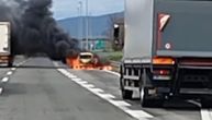 Goreo automobil na putu Niš-Leskovac: Ogroman oblak dima video se u vazduhu